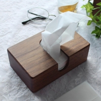 【預購】Hacoa ◆ 原木袖珍面紙盒 楓木/核桃木