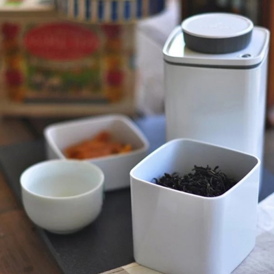 ANKOMN ◆ Turn-n-Seal 真空保鮮盒0.6L 白 ANKOMN ◆ Turn-n-Seal 真空保鮮盒0.6L 白