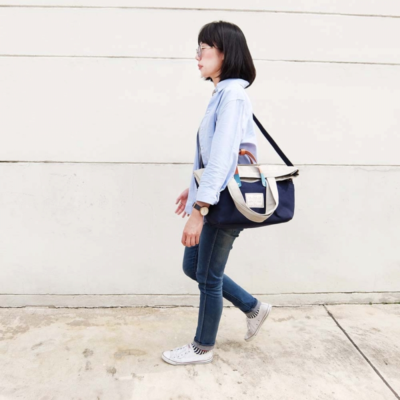 TATHATA ◆ GREY 3用背法<灰藍>