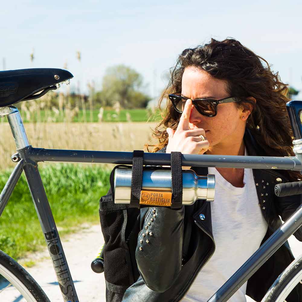 24Bottles ◆ 手工水瓶扣帶/黑色