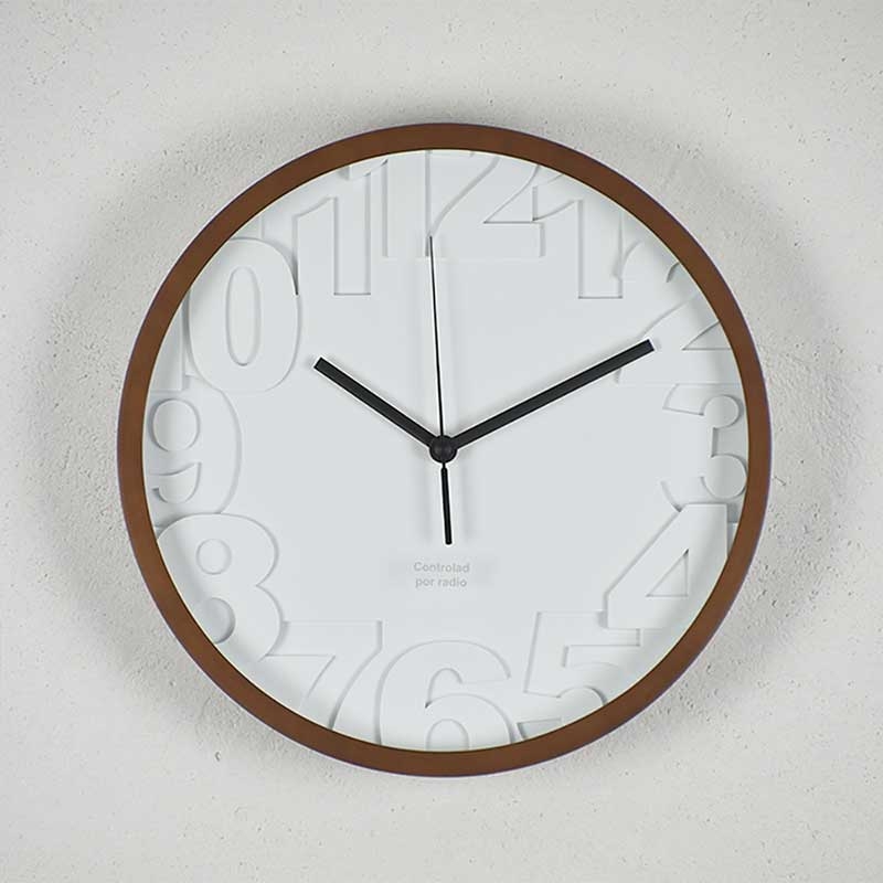 Zeller Life ◆ 潔白層次靜音掛鐘