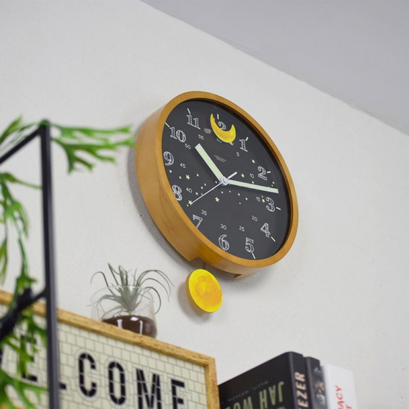 Zeller Life ◆ 閃閃星空夜光搖擺掛鐘-夜空黑