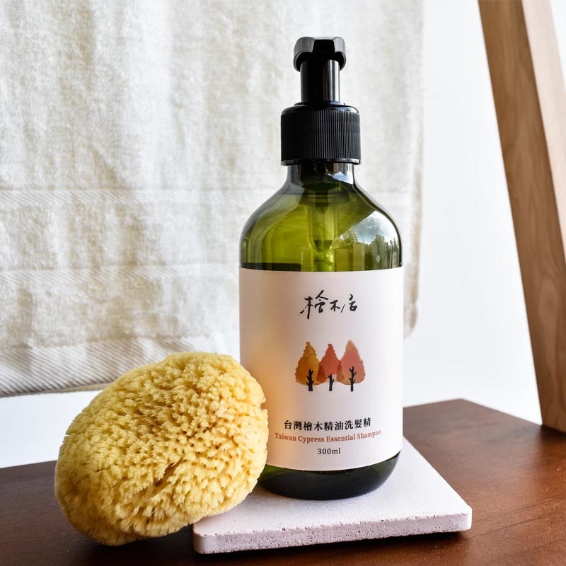 檜木居 ◆ 100% 台灣檜木精油洗髮精300ml