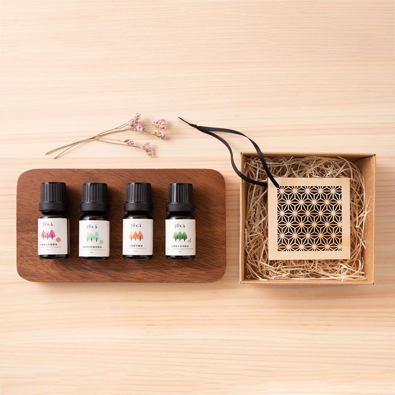 檜木居 ◆ 麻之葉和風擴香木禮盒｜檜木 / 玫瑰 / 茶香 / 野薑花（10ml精油四選一）