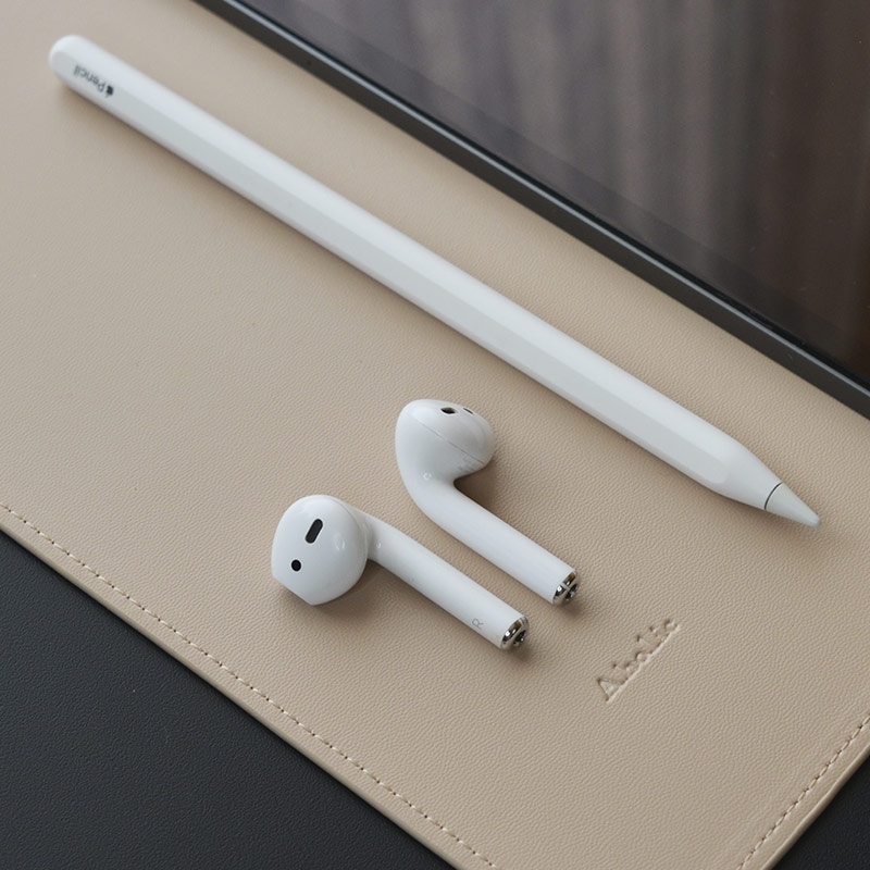 台灣 Aholic ◆ 皮革桌墊 (2色)