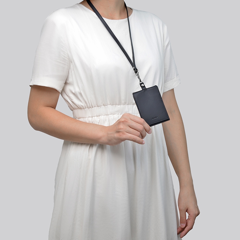 台灣 Aholic ◆ 皮革證件夾 (2色)