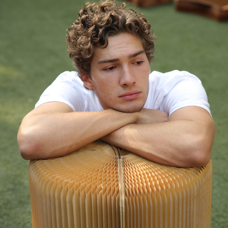 台灣 洛陽紙櫃 ◆ Virgin Stool 蜂巢凳 淺牛皮