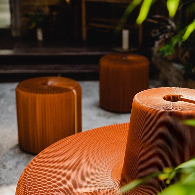 台灣 洛陽紙櫃 ◆ Sandstone Stool 蜂巢凳 沙岩棕