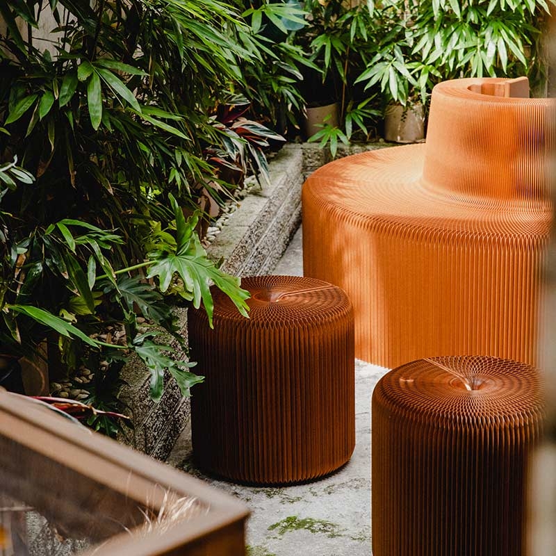 台灣 洛陽紙櫃 ◆ Sandstone Stool 蜂巢凳 沙岩棕