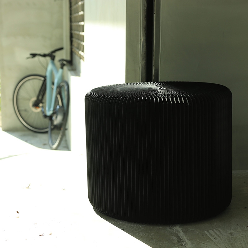 台灣 洛陽紙櫃 ◆ Lava Tiny Stool 蜂巢小凳 熔岩黑