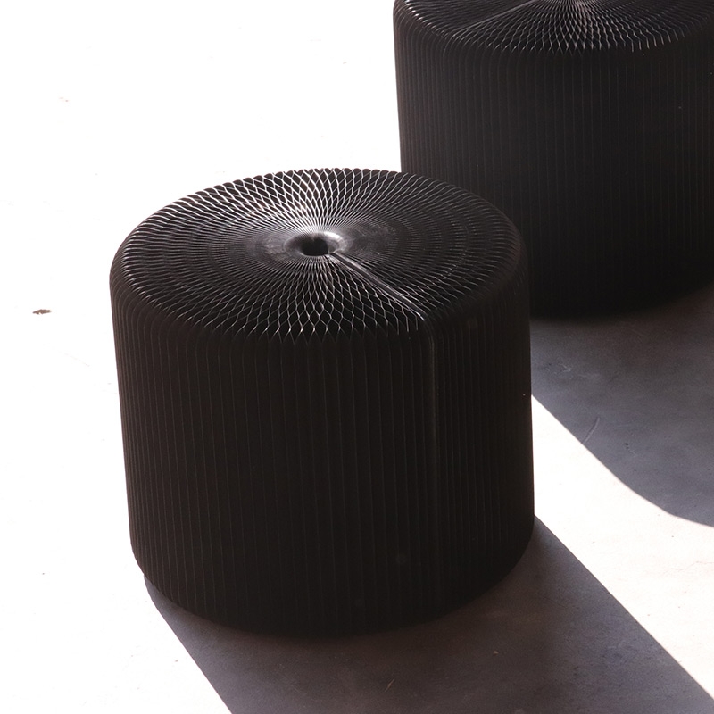 台灣 洛陽紙櫃 ◆ Lava Tiny Stool 蜂巢小凳 熔岩黑