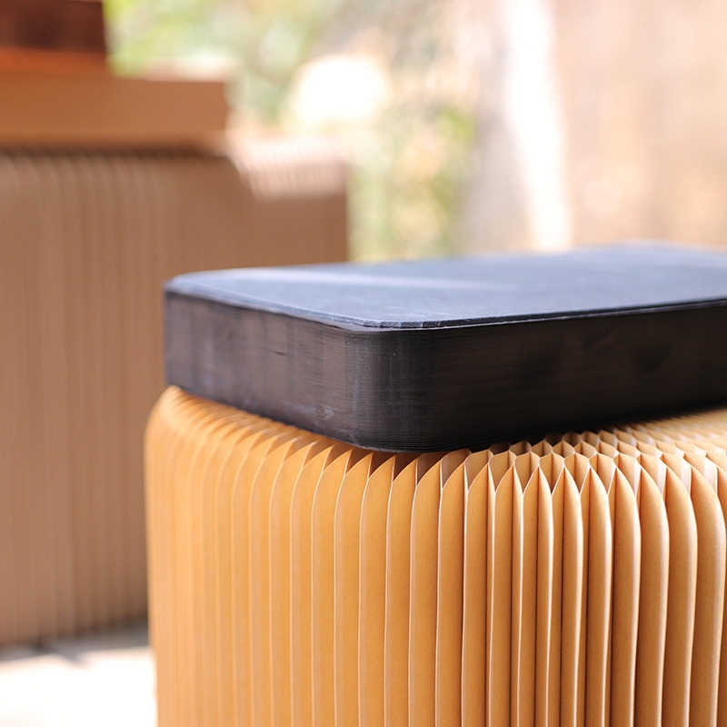 台灣 洛陽紙櫃 ◆ Lava Tiny Stool 蜂巢小凳 熔岩黑