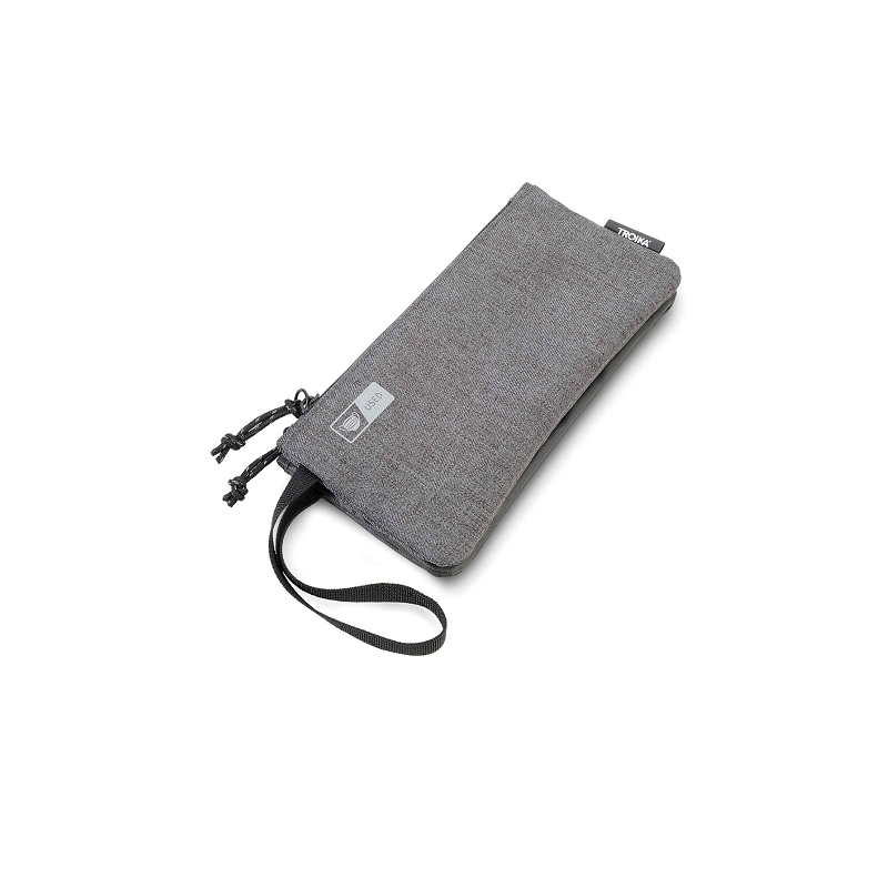 德國 TROIKA ◆ 雙層抗菌口罩收納袋